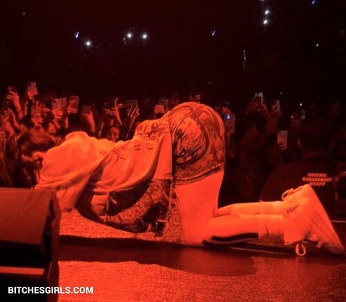Billie Eilish Nude Celebrities – Billieeilish Celebrities Leaked Photos_67d8ddaf751d1.jpeg - photo & video leak - 9021 - 2025-04-26 - By admin - Billie Eilish / Fake / billeeilish / billieeilish