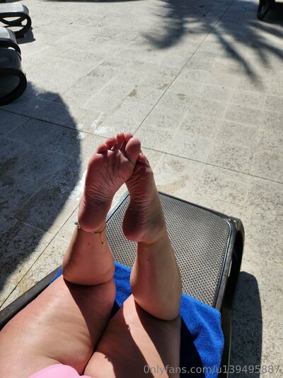 foot-mistress-miss-b / foot_mistress_miss_b_67d8925c763b2.jpeg