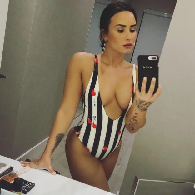 girleak.com > Demi Lovato > Demi Lovato Hot And Sexy (24 Photos)_67d79055a5283.jpeg