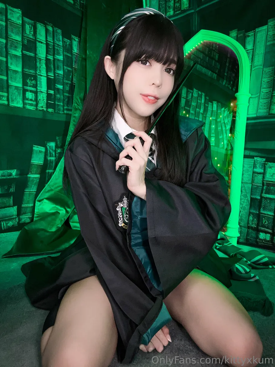 OnlyFan – Kittyxkum cosplay Slytherin – Harry Potter “167 photos”_67d77a0310376.webp